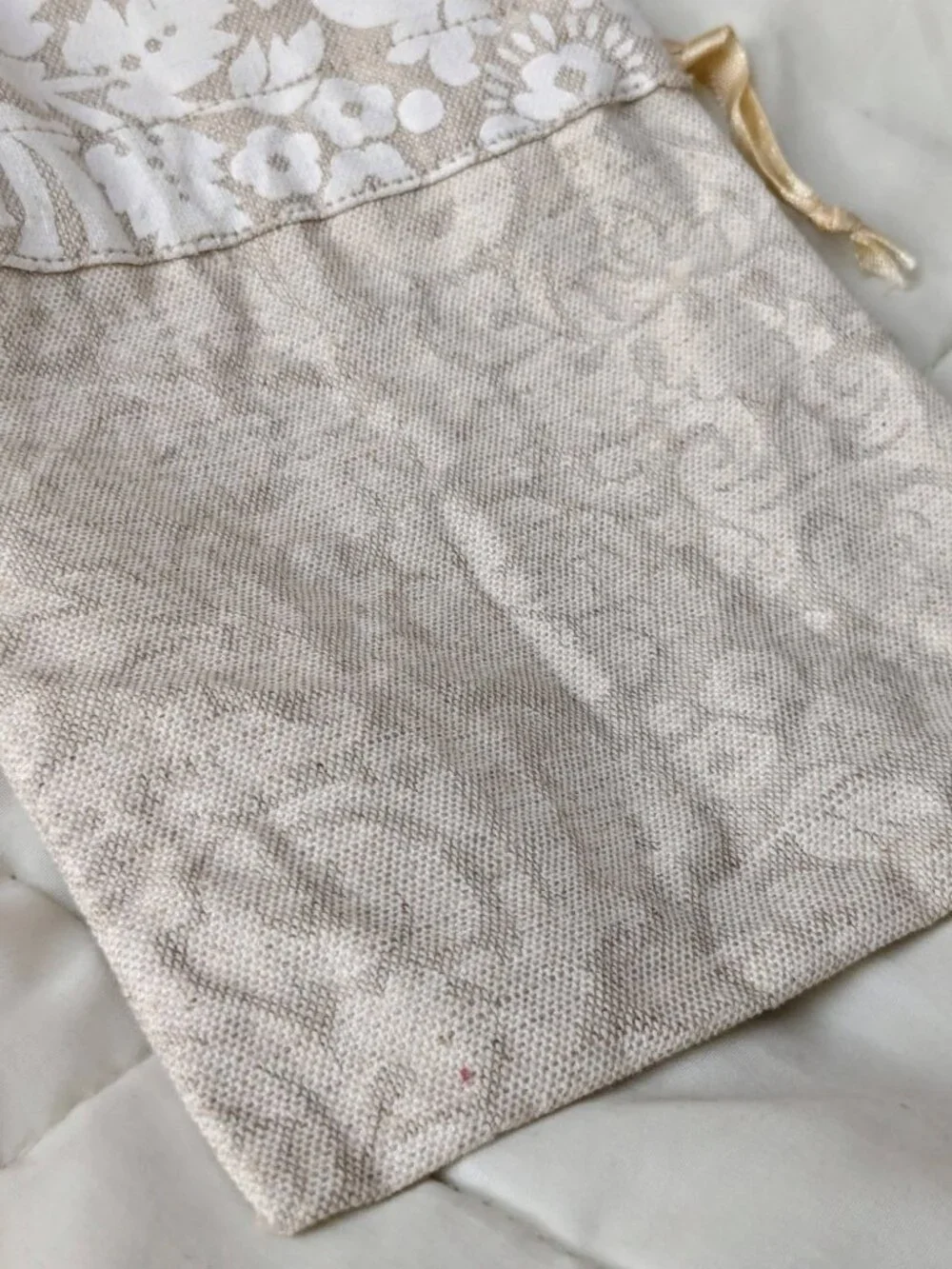 Soft Surroundings Cream Cotton Linen Drawstring Jewelry Dust Bag for Gift Giving